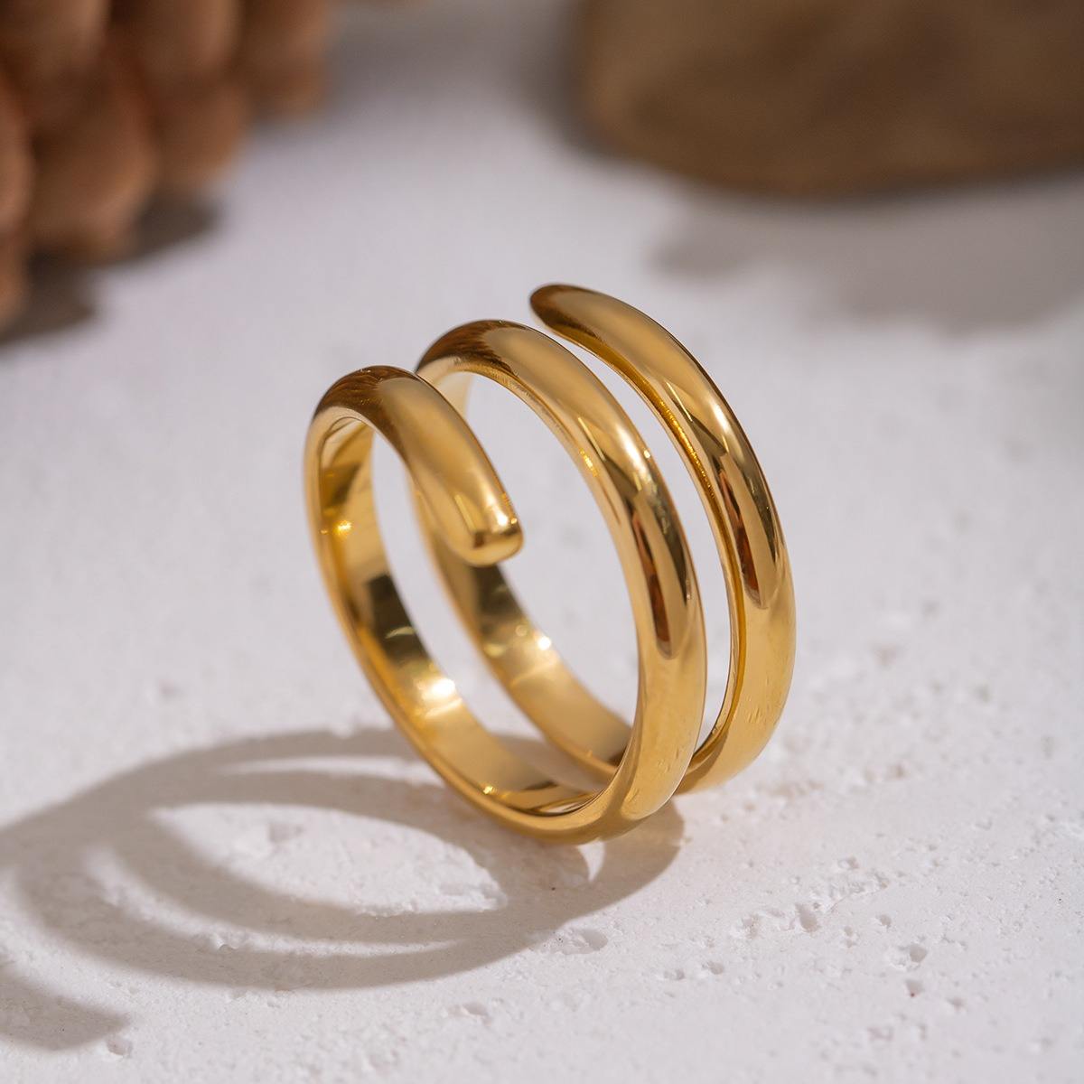 Sculpted Wave Open Gold Ring