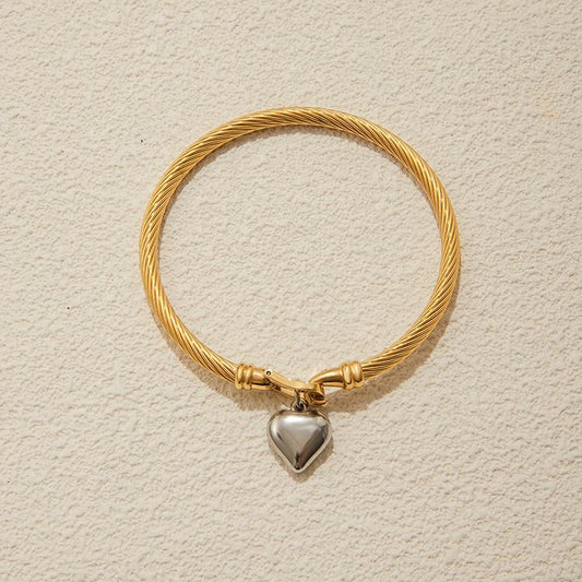 Golden Cable Heart Charm Bracelet