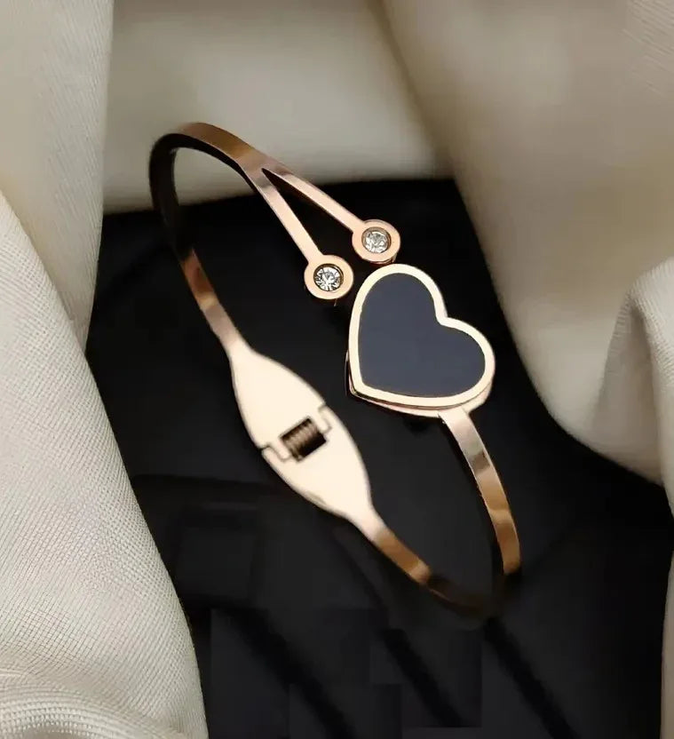 Gold Heart Charm Bracelet | 18K Gold Plated Adjustable Bracelet - Auraynia