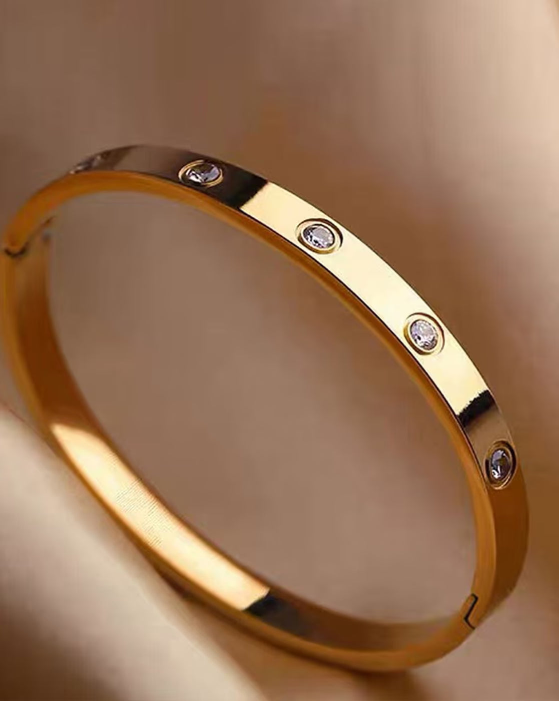 Crystal Cuff Bracelet | 18K Gold Plated