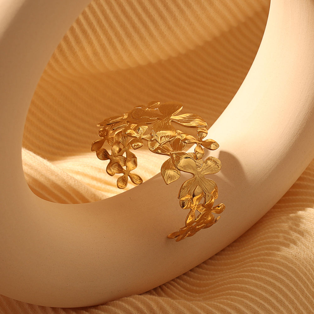 Enchanted Flora Sculpted Gold Cuff