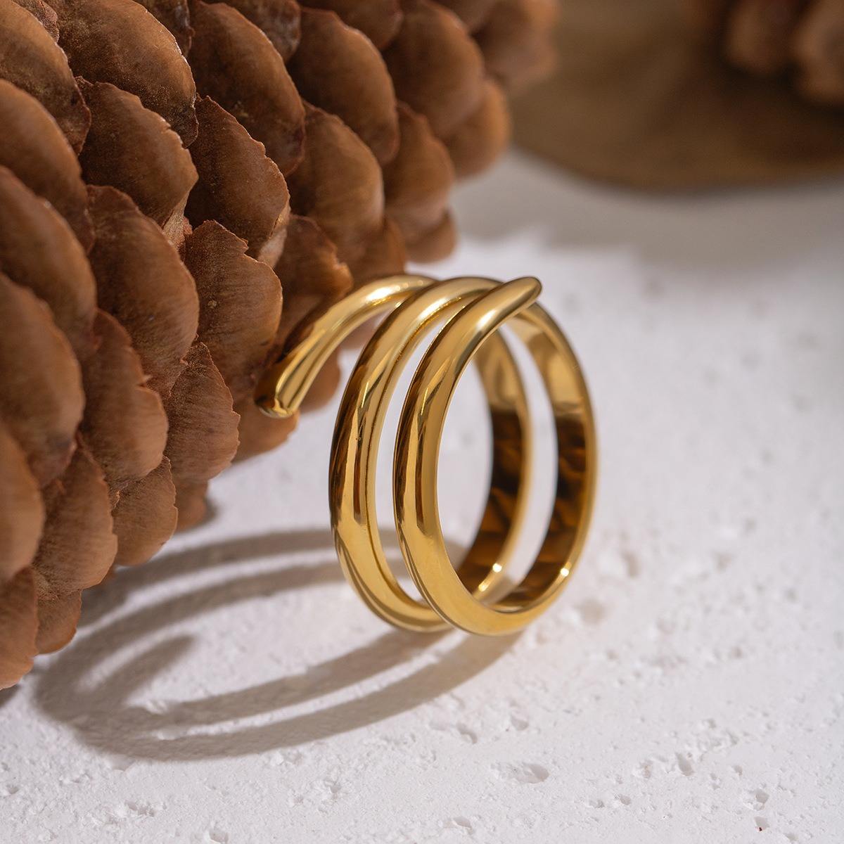 Sculpted Wave Open Gold Ring