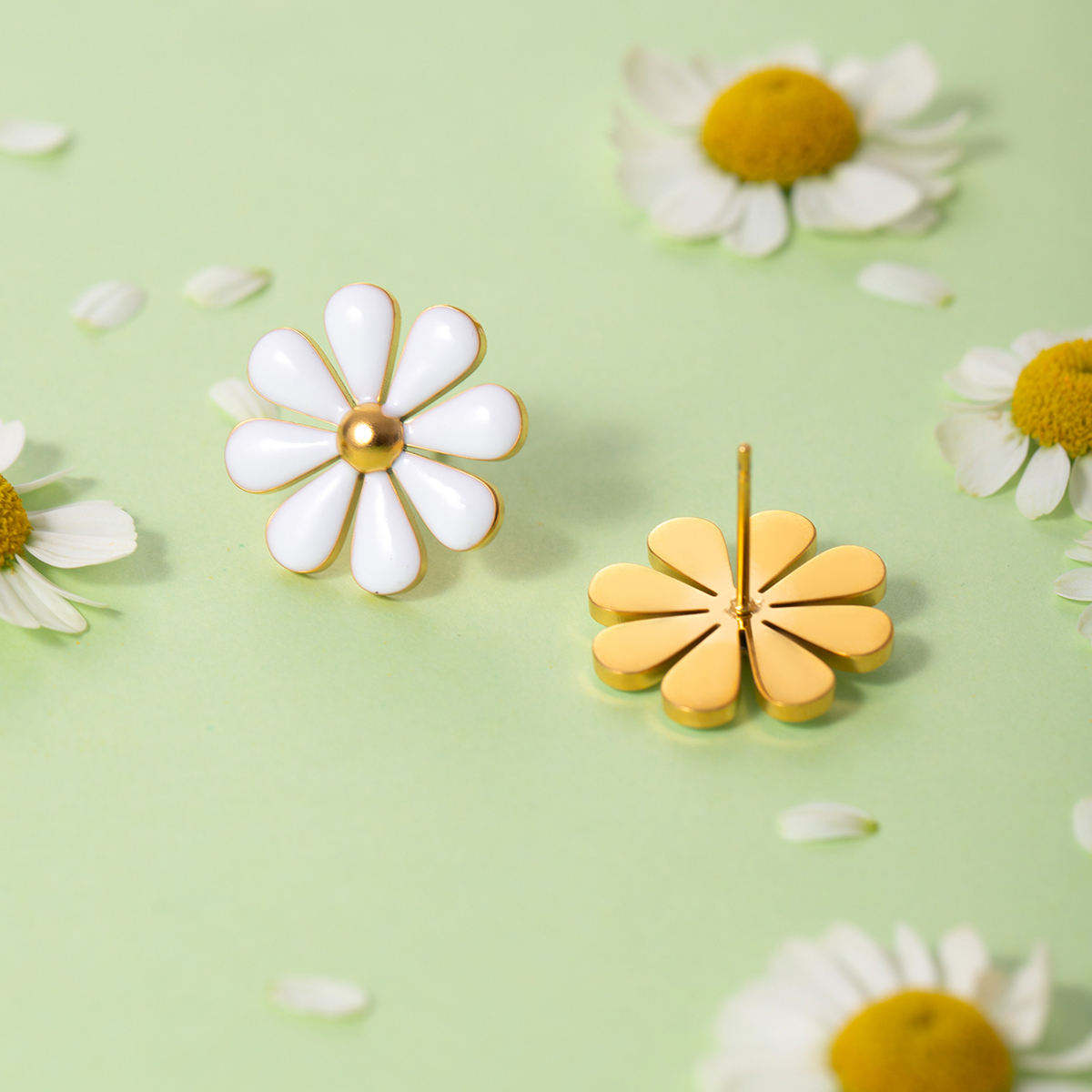 White Daisy Bloom Stud Earrings