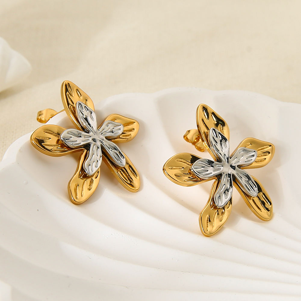Dual Bloom Two-Tone Floral Stud Earrings