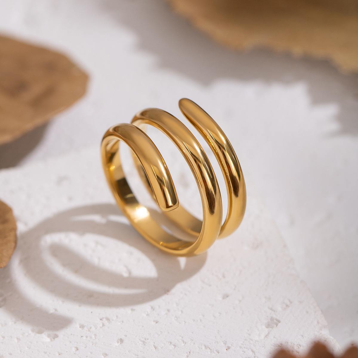 Sculpted Wave Open Gold Ring