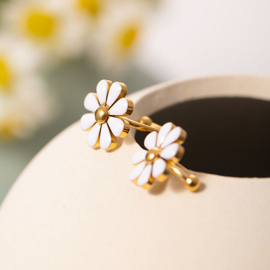 White Daisy Bloom Stud Earrings