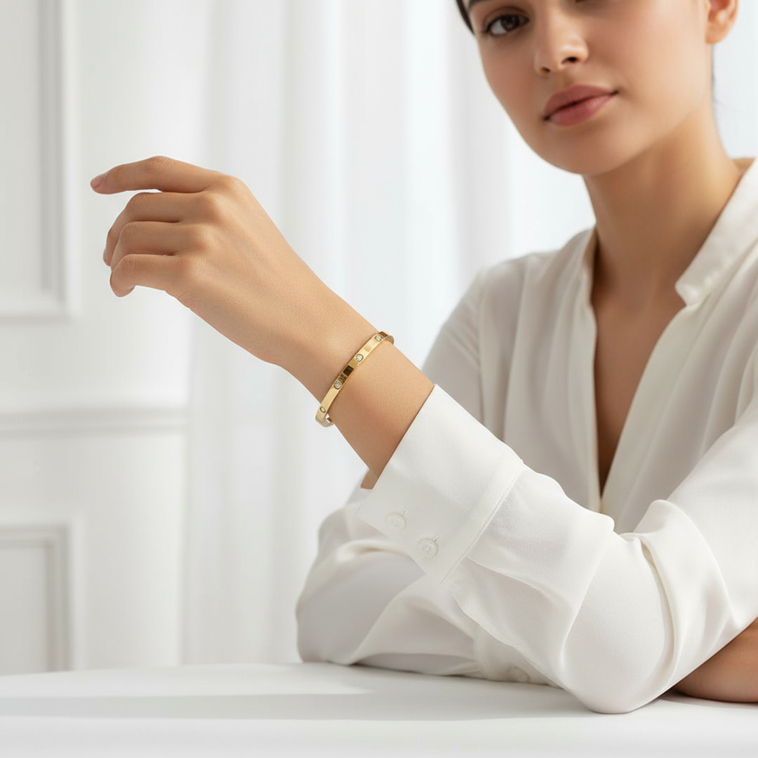 Eterna Bangle